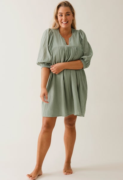 Mini-robe de maternité bohème - Thé vert
