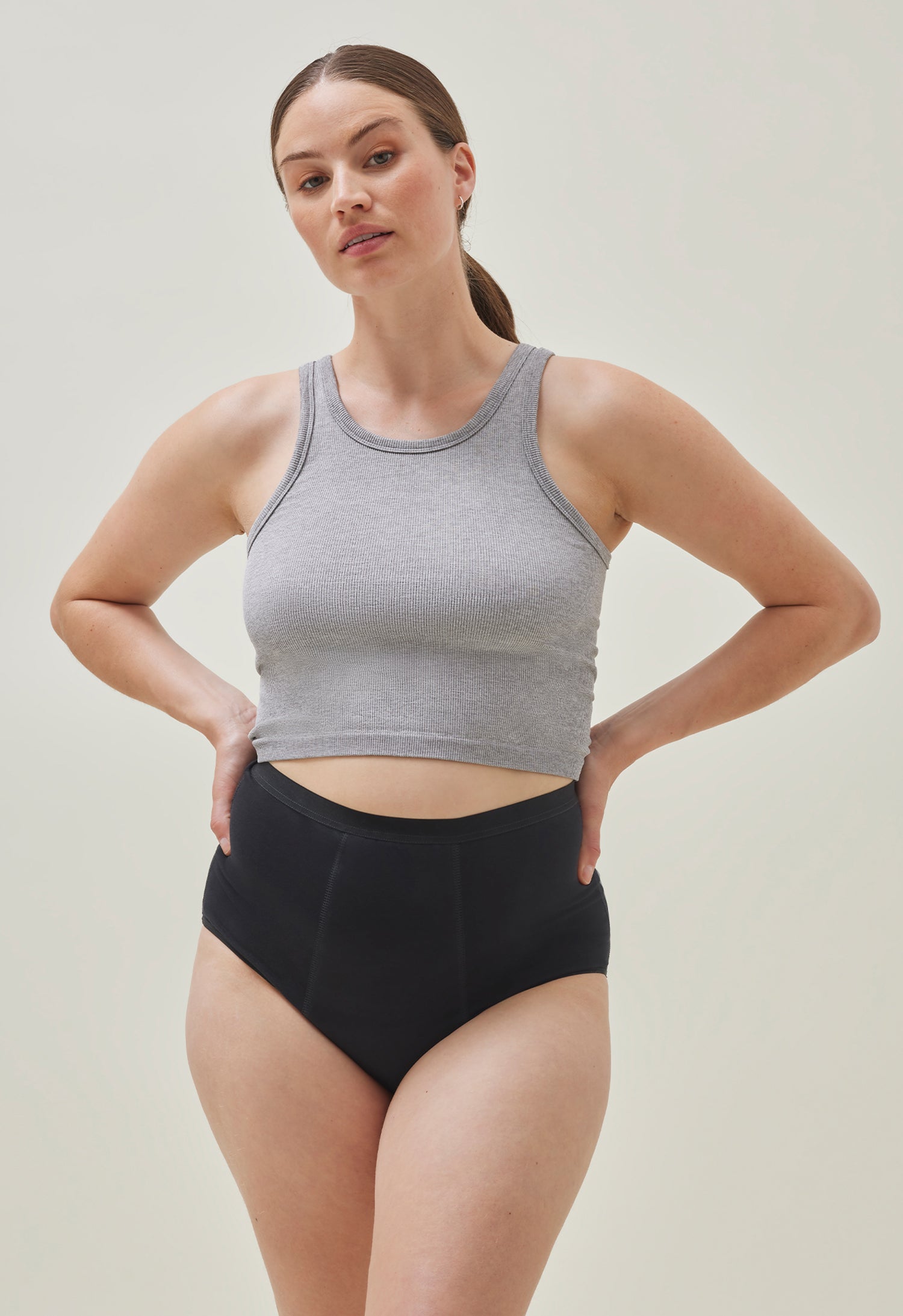 Culotte menstruelle taille haute, flux moyen, noir