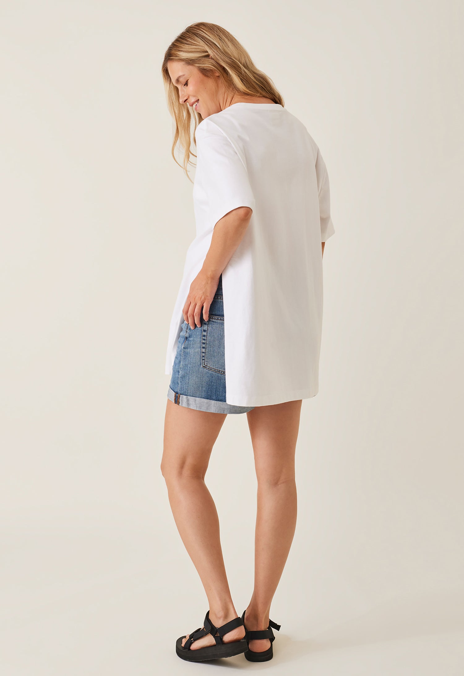 T-shirt de grossesse oversize avec fente - blanc