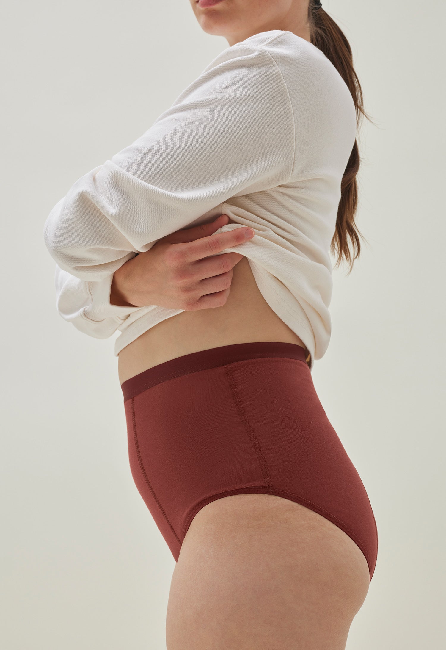 Culotte menstruelle taille haute, flux moyen, bordeaux rouille