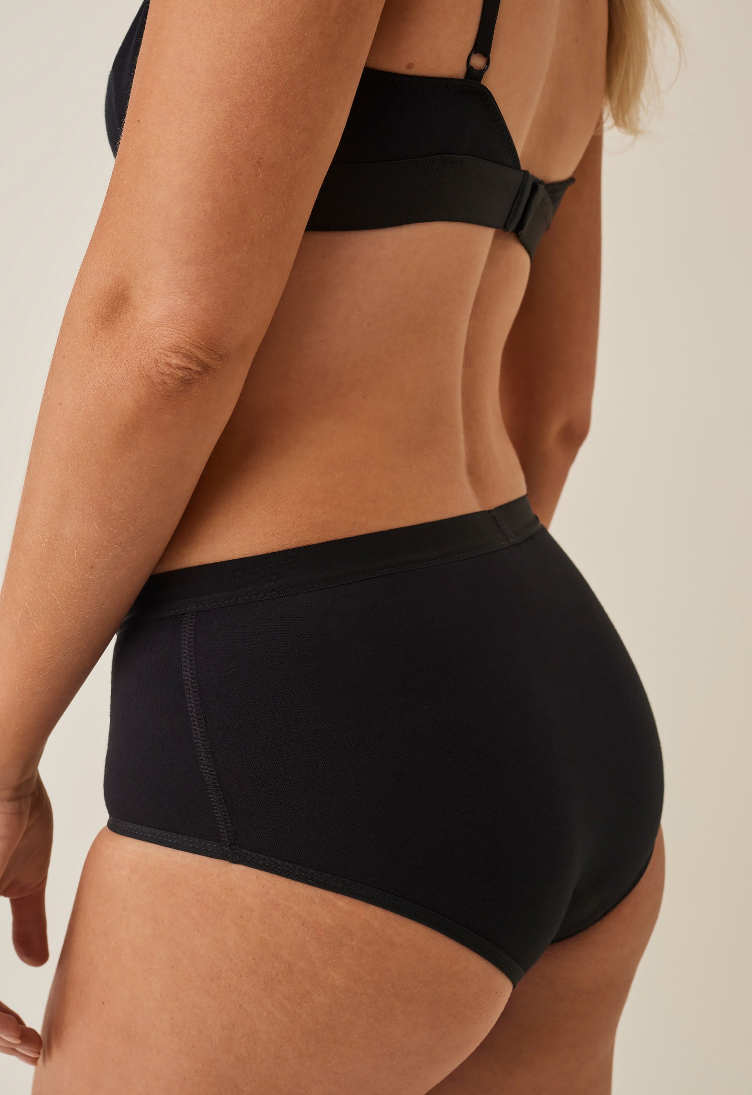 Culotte menstruelle hipster, flux léger, noir